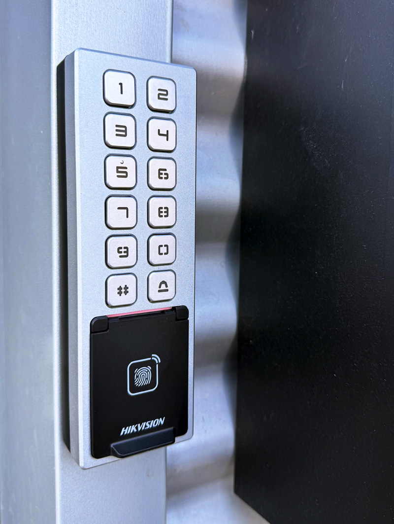 gym-smart-door-entry-02